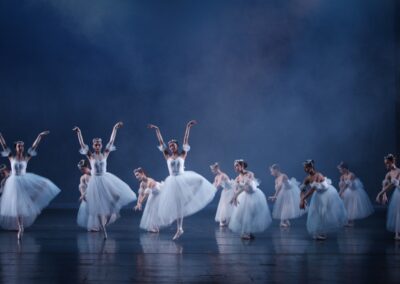 Ballet Jete